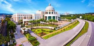 SEGi University Banner